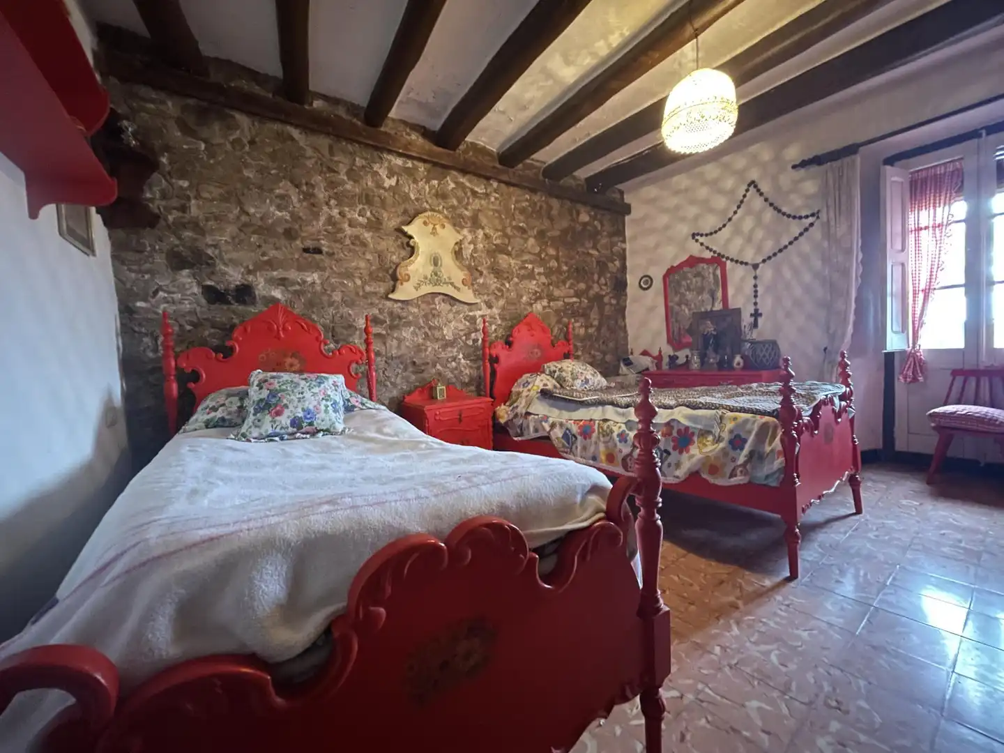 Schlafzimmer von Einfamilien-Reihenhaus zum Verkauf in Santa Maria d'Oló mit Heizung und Terrasse