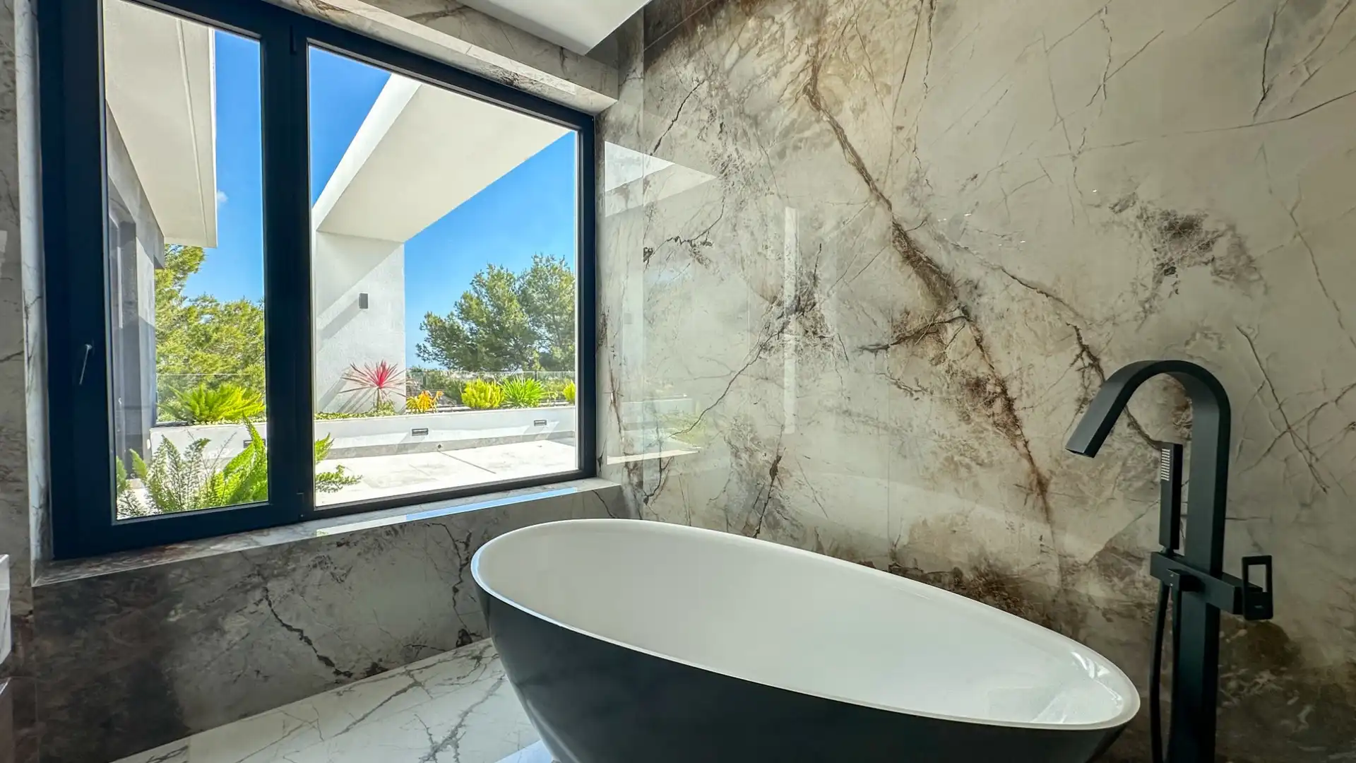 Bathroom of Houses for sale in Orihuela  with Air Conditioner, Swimming Pool and Oven