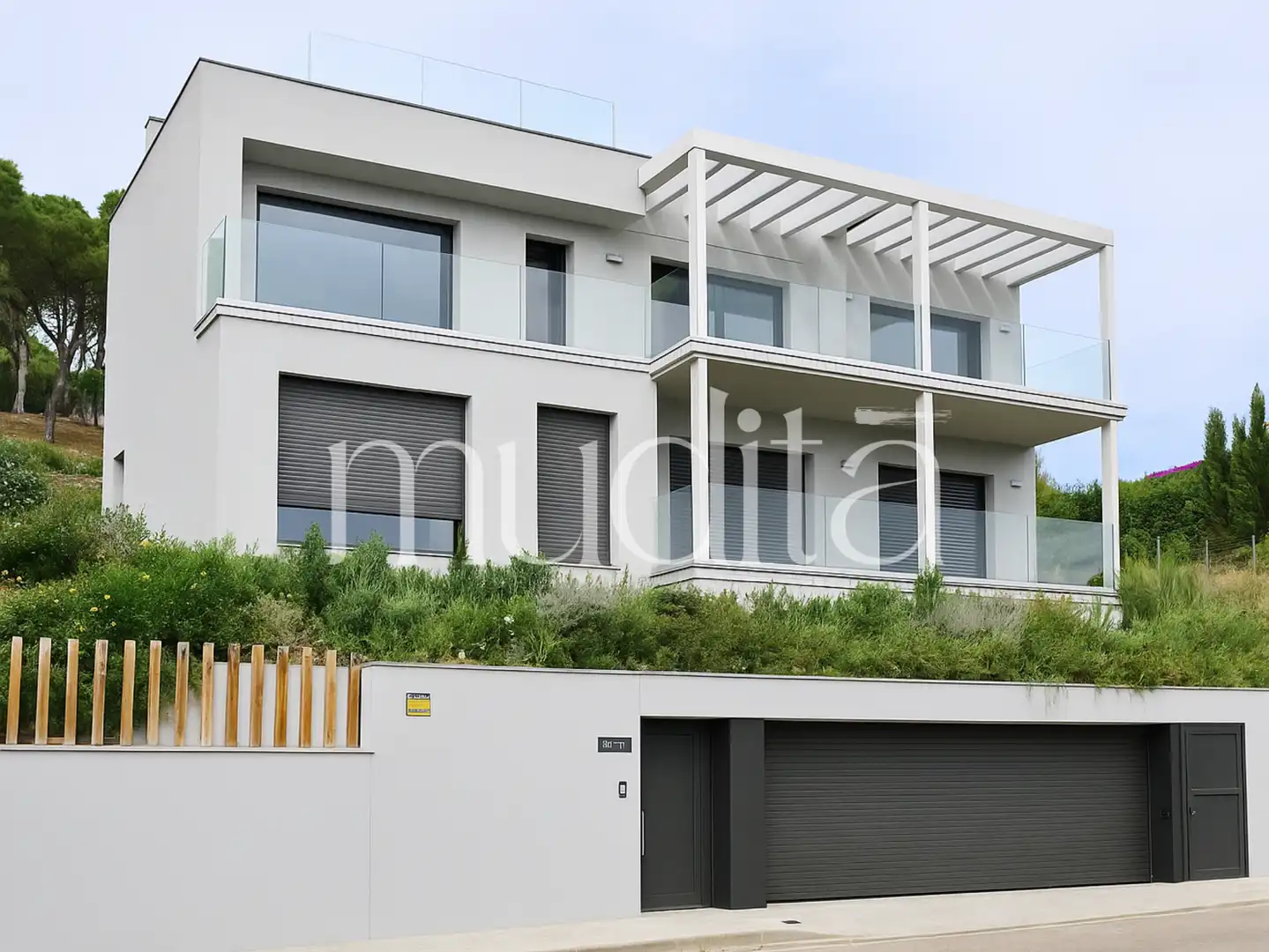 Casa amb terrassa en venda a Lloret Verd - Els Pinars, imagen 4