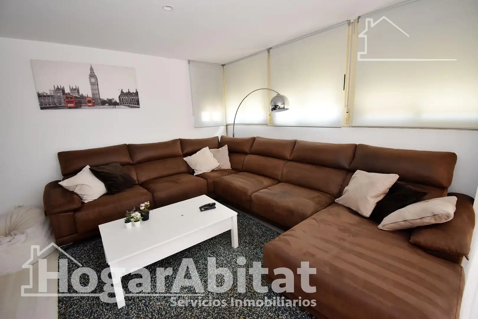 Wohnzimmer von Dachboden zum Verkauf in Burriana / Borriana mit Klimaanlage, Heizung und Terrasse