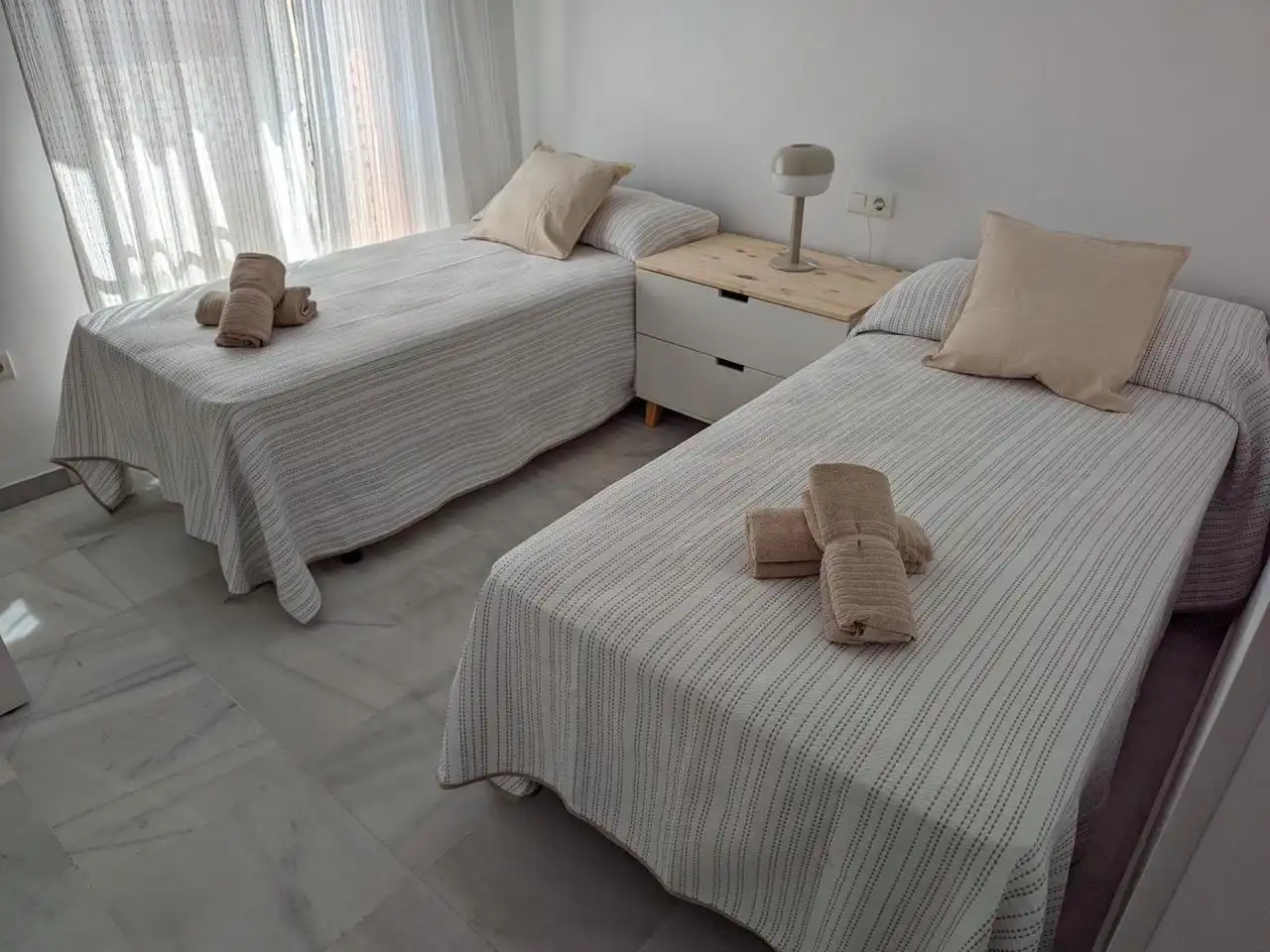 Habitación de Piso de alquiler en Sanlúcar de Barrameda con Aire acondicionado y Amueblado