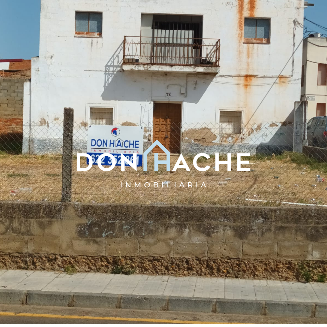 Vista exterior de Casa o chalet en venta en Mérida con Terraza y Trastero