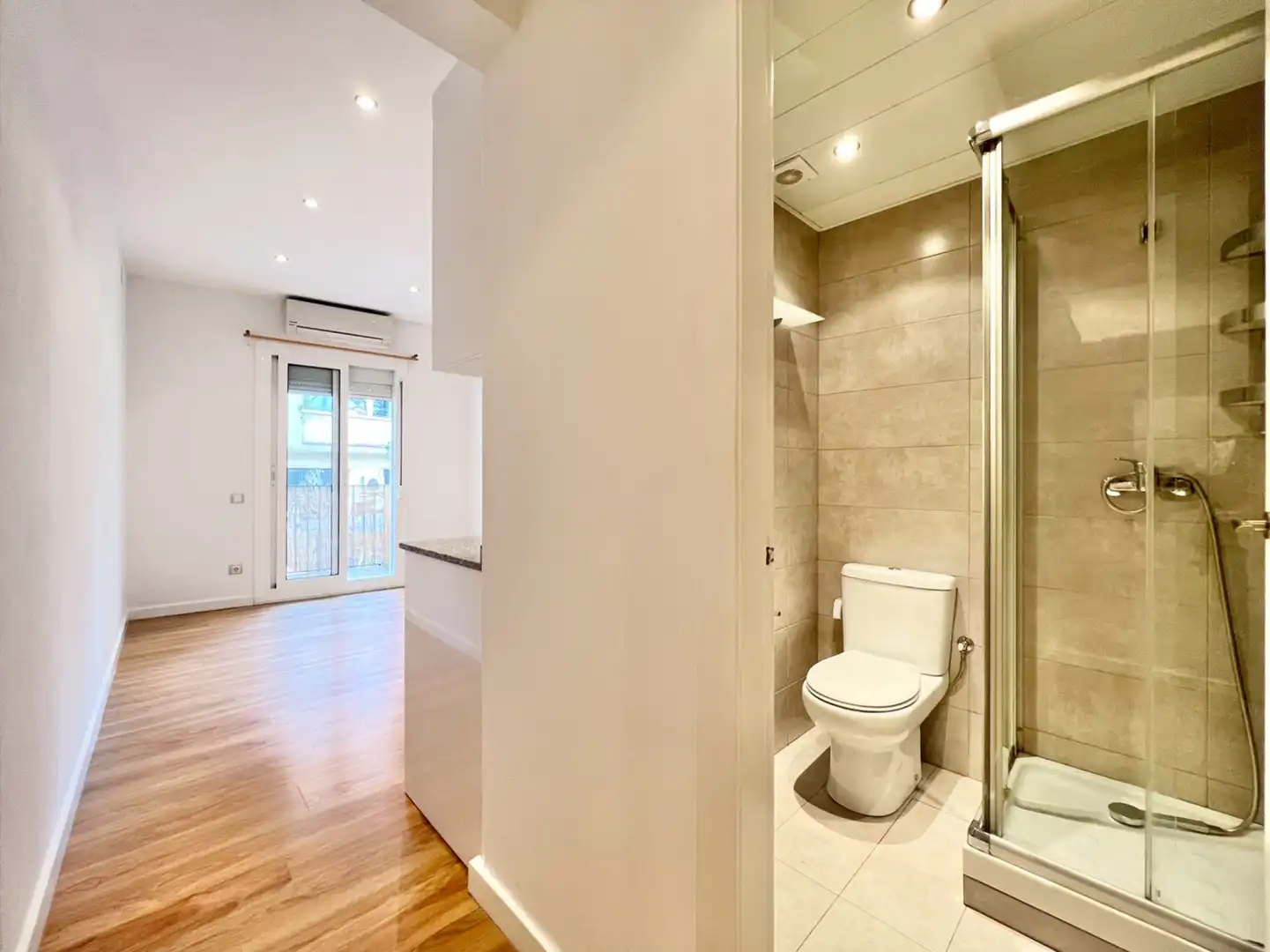 Baño de Piso en venta en Barcelona con Aire acondicionado, Calefacción y Parquet