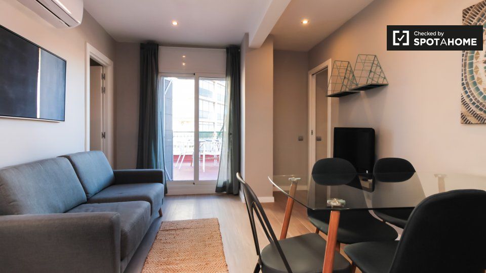Living room of Flat to rent in  Barcelona Capital  with Air Conditioner, Heating and Furnished