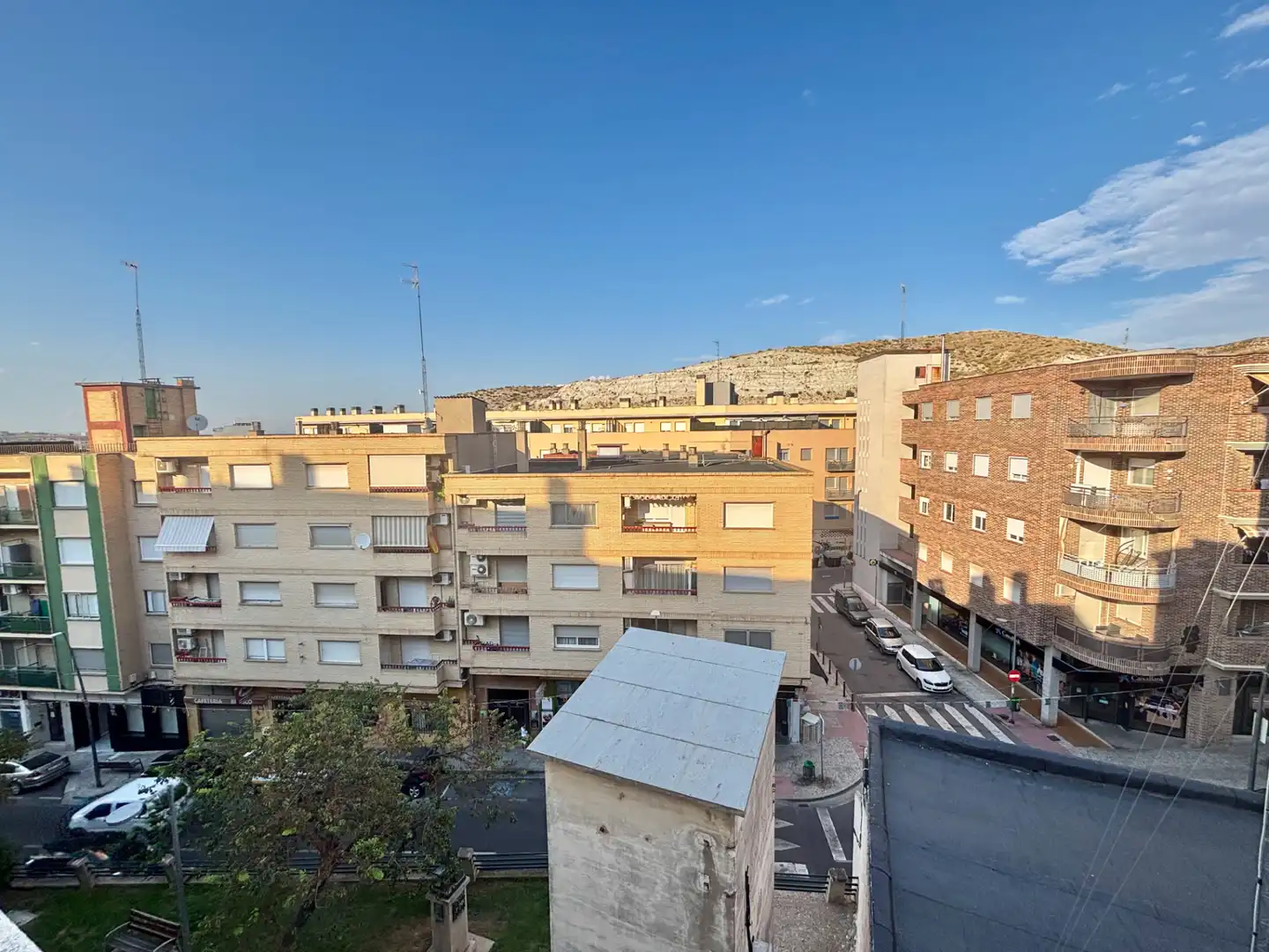 Vista exterior de Ático en venta en Cuarte de Huerva, Zaragoza