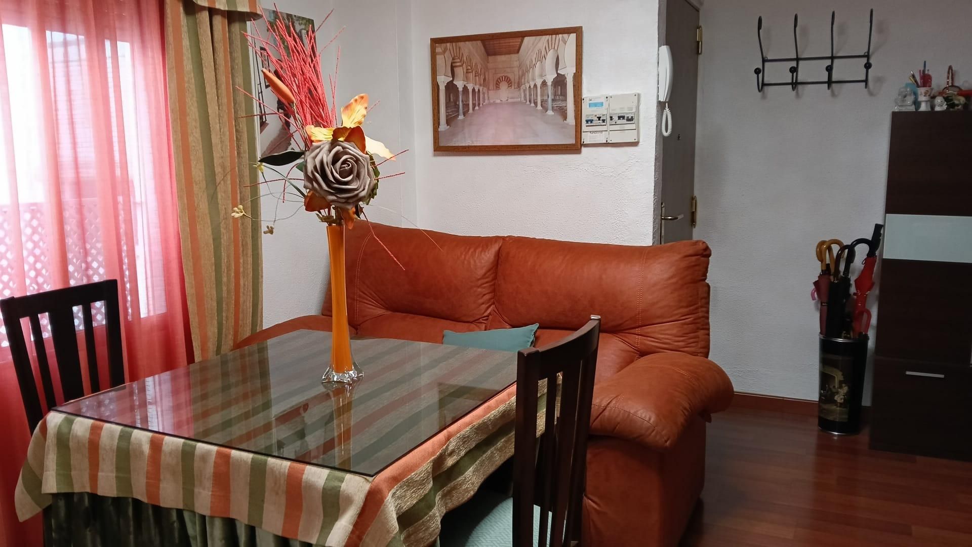 Sala d'estar de Pis en venda en  Córdoba Capital amb Aire condicionat i Parquet