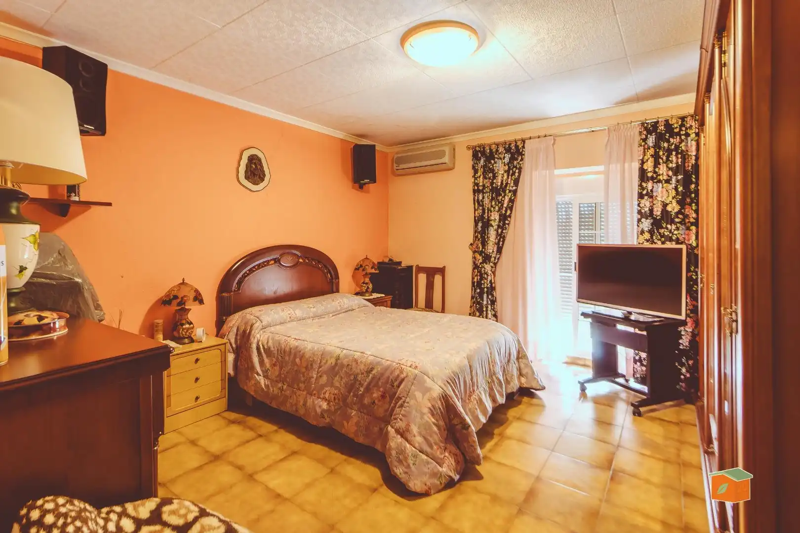 Dormitori de Finca rústica en venda en Tortosa amb Aire condicionat i Jardí privat