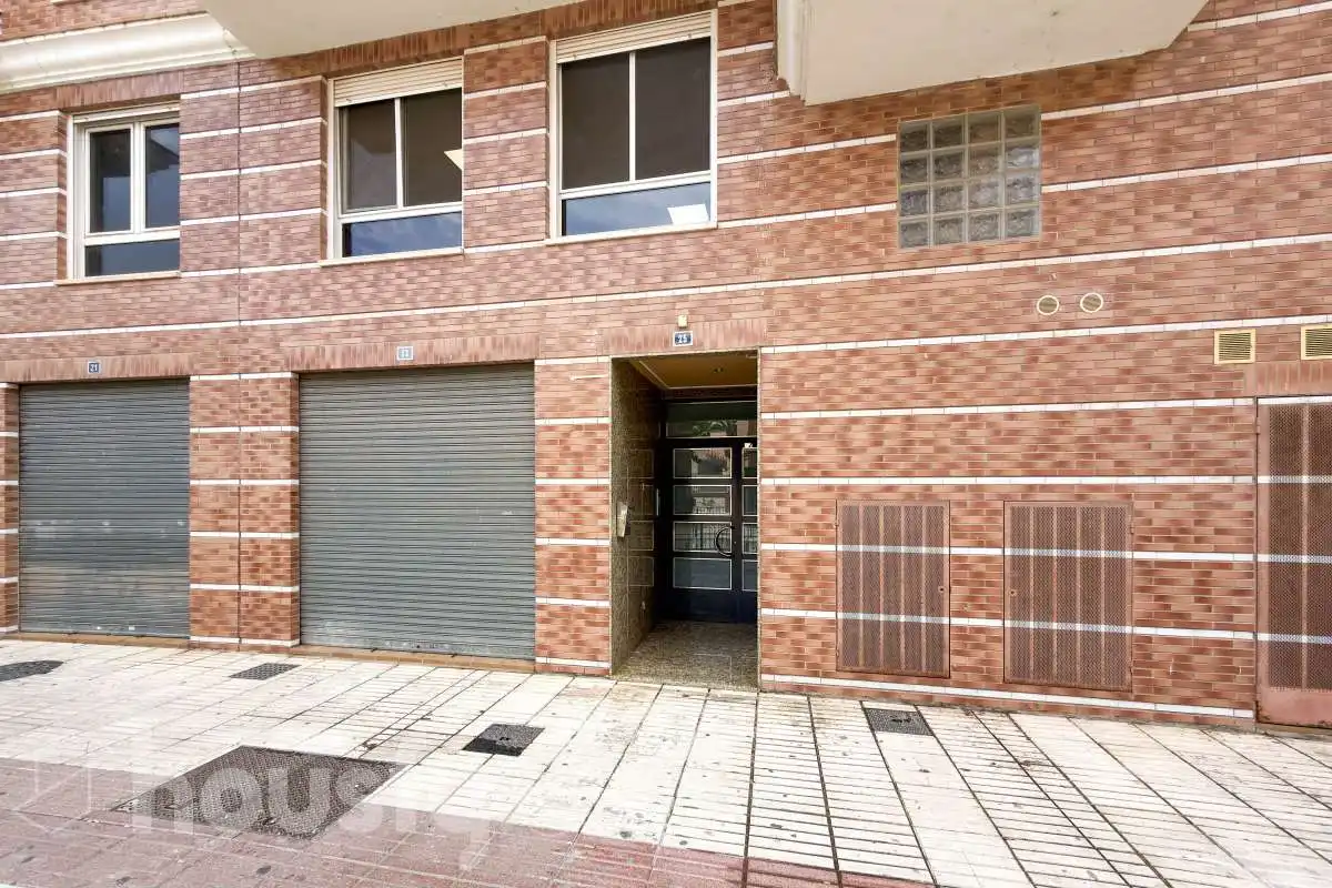 Vista exterior de Ático en venta en Vila-real con Aire acondicionado, Calefacción y Terraza