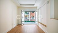 Bedroom of Flat for sale in  Madrid Capital  with Air Conditioner, Heating and Terrace