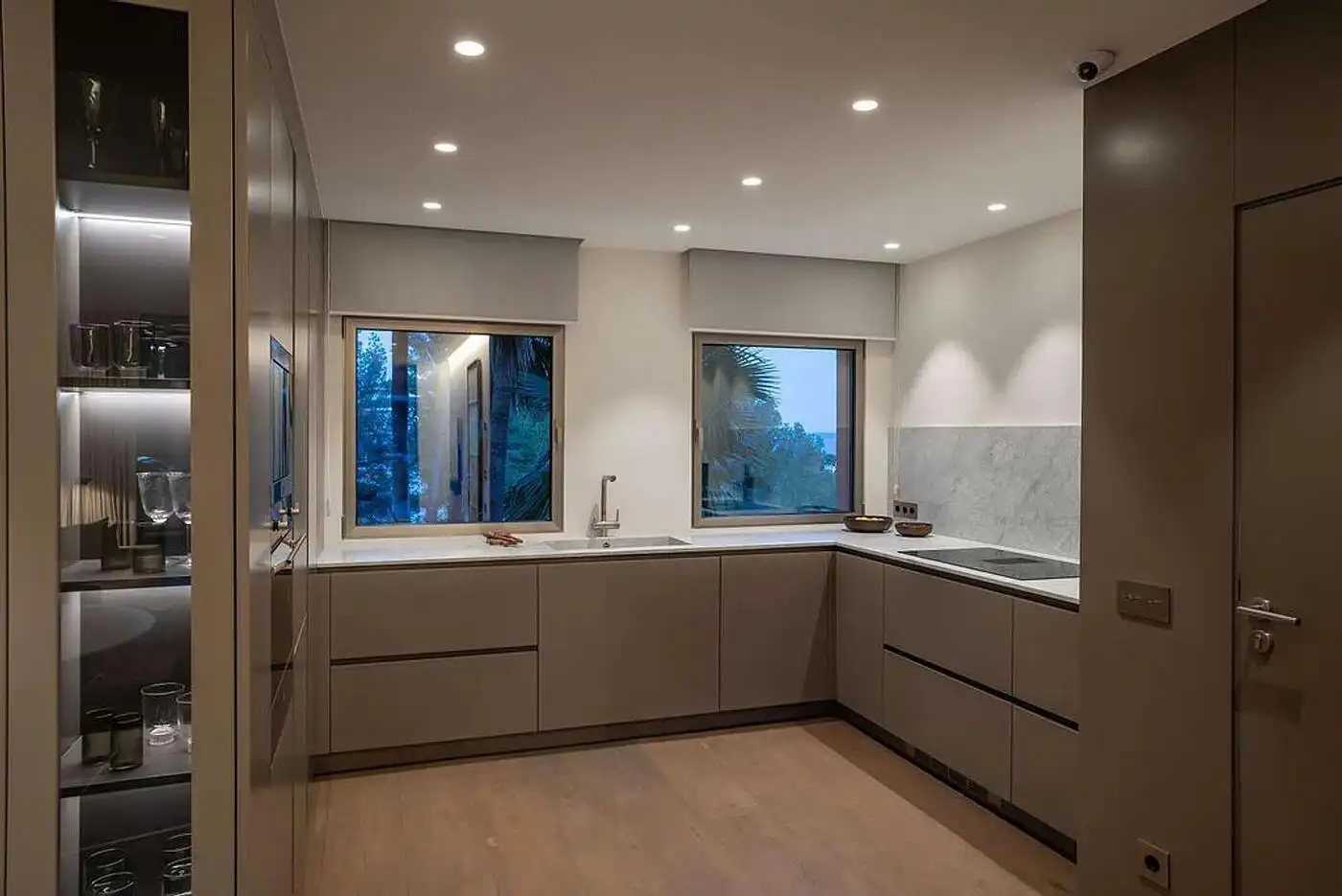 Cuina de Apartament en venda en Calvià amb Aire condicionat, Calefacció i Jardí privat