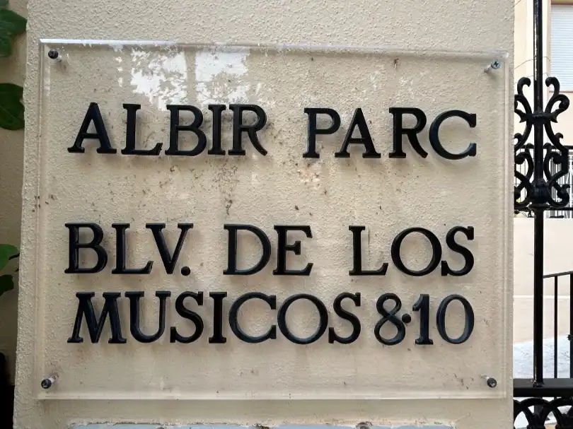 Einzelparkplatz zum Verkauf in Bulevard dels musics 8, imagen 4