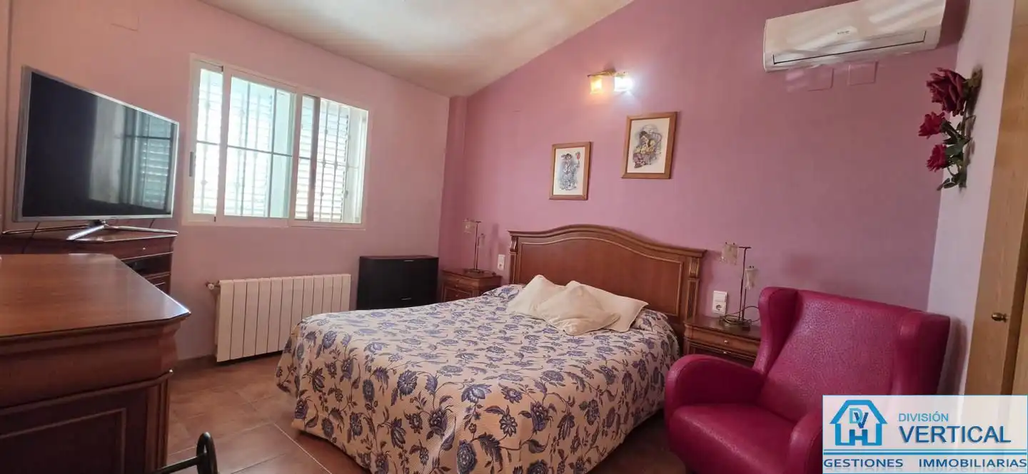 Habitación de Casa o chalet en venta en Náquera con Aire acondicionado, Terraza y Piscina
