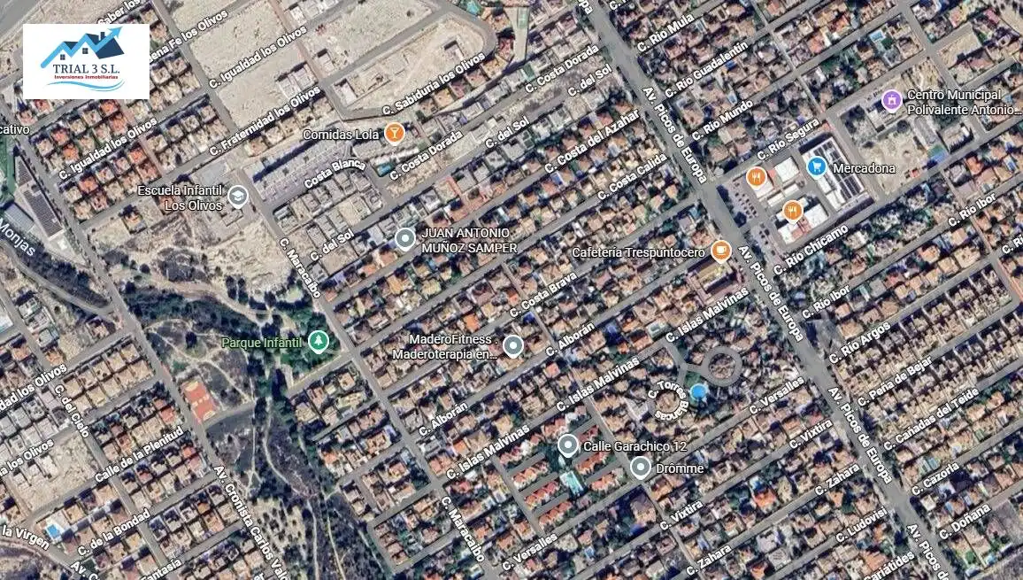 Vista exterior de Casa o xalet en venda en Molina de Segura amb Piscina comunitària