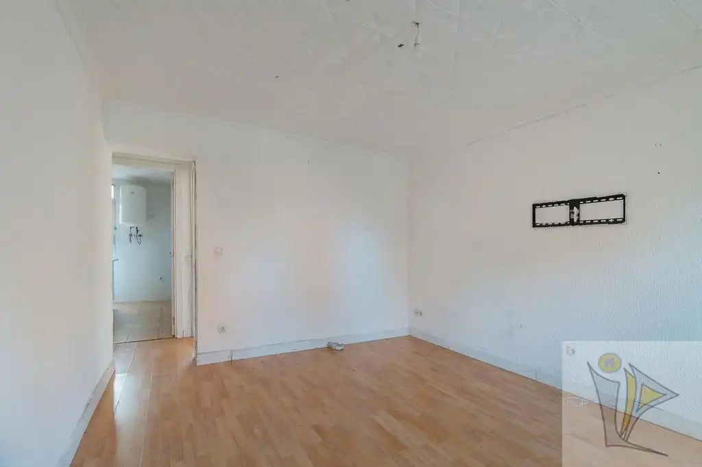 Bedroom of Flat for sale in Madrid