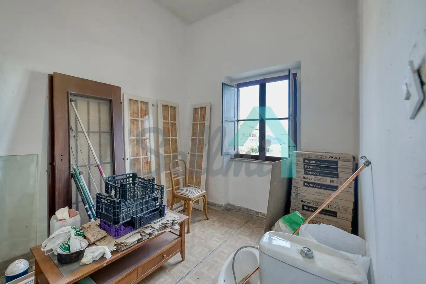 Kitchen of Buildings for sale in Oviedo 