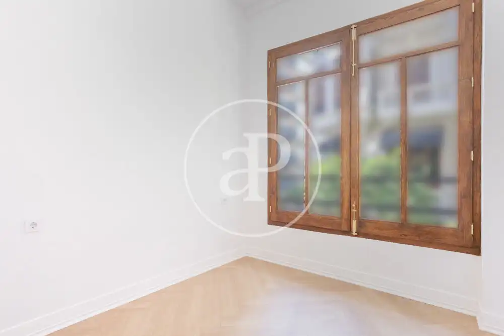 Schlafzimmer von Wohnung zum Verkauf in Valencia mit Klimaanlage und Heizung