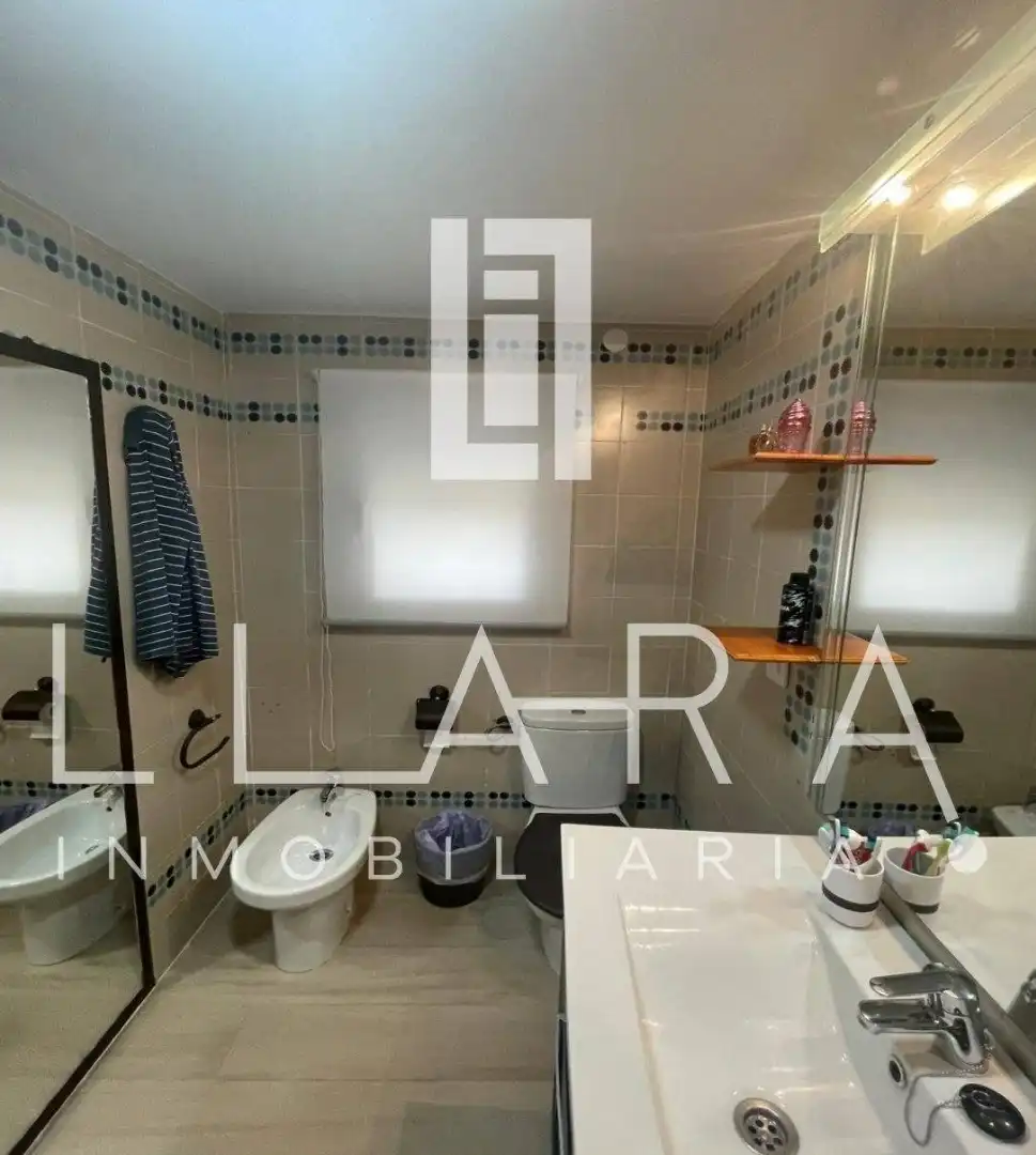 Badezimmer von Haus oder Chalet zum Verkauf in Lucena mit Möbliert, Ofen und Waschmaschine