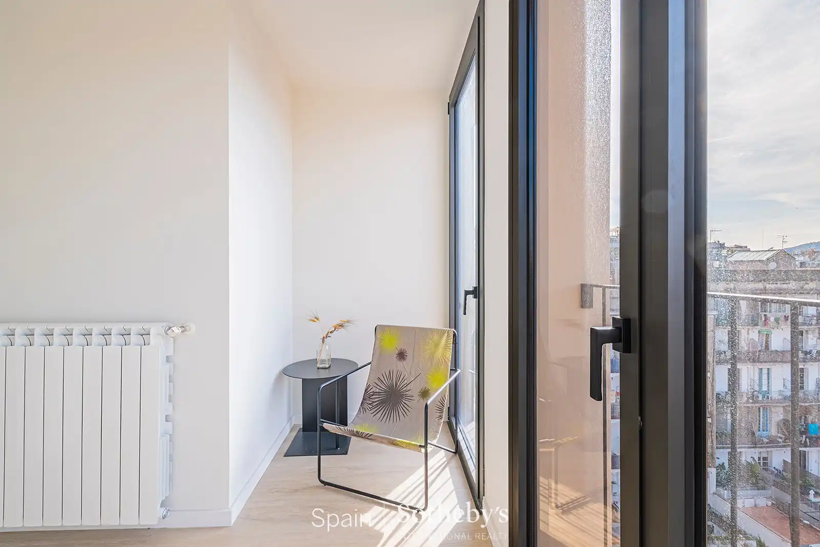 Duplex con ascensore in vendita a Gran Via de les Corts Catalanes, imagen 24
