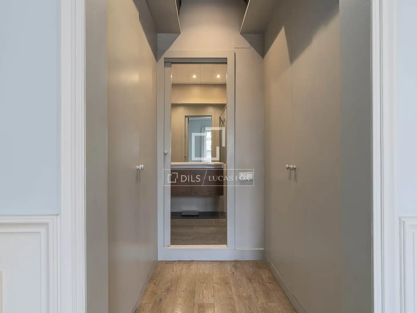 Piso en venta en Barcelona con Aire acondicionado, Terraza y Amueblado