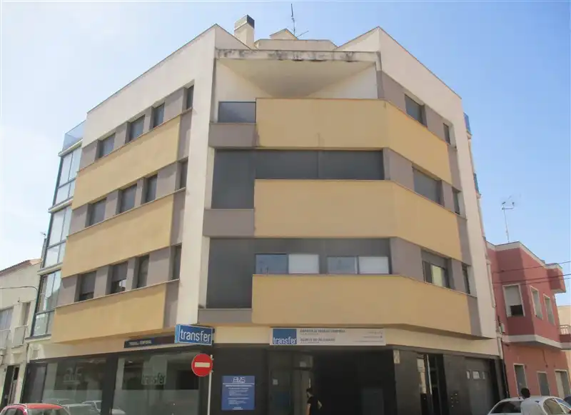 Einzelparkplatz zum Verkauf in Castelar, imagen 2