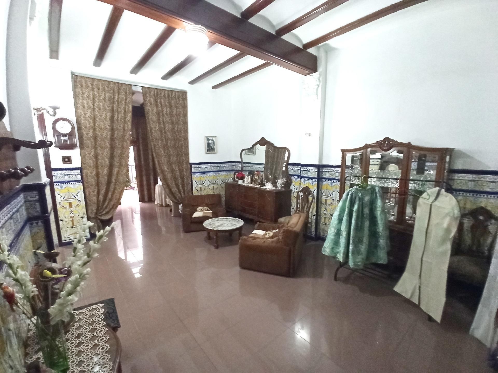 House or chalet for sale in Centre
