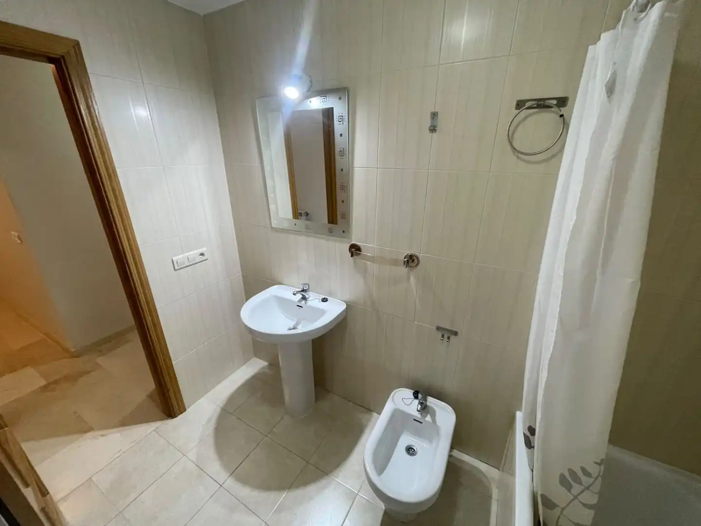 Baño de Ático en venta en Valdepeñas con Aire acondicionado, Calefacción y Terraza
