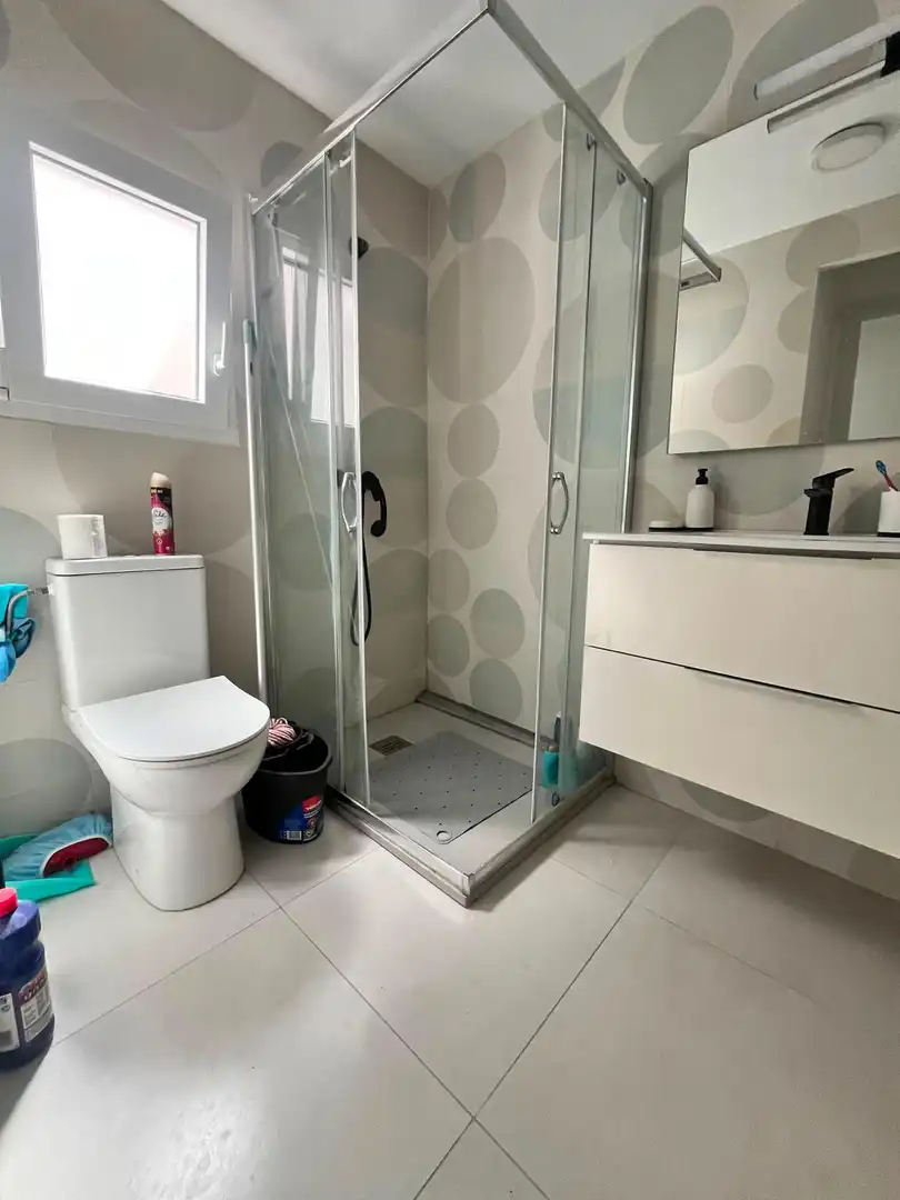 Bathroom of Flat for rent in Castellón de la Plana / Castelló de la Plana  with Furnished and Balcony