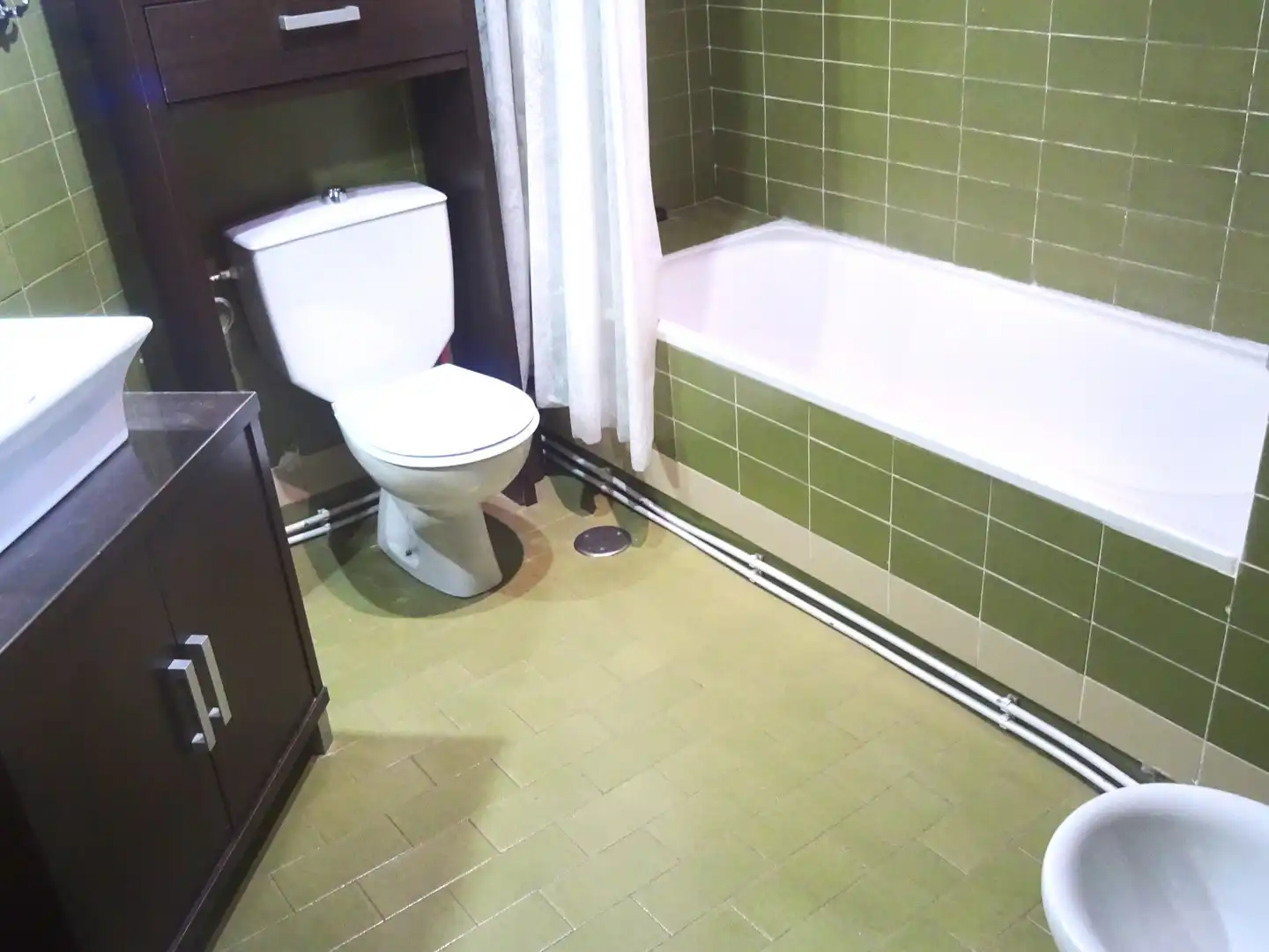 Bathroom of Flat for rent in Tres Cantos  with Heating, Parquet flooring and Terrace