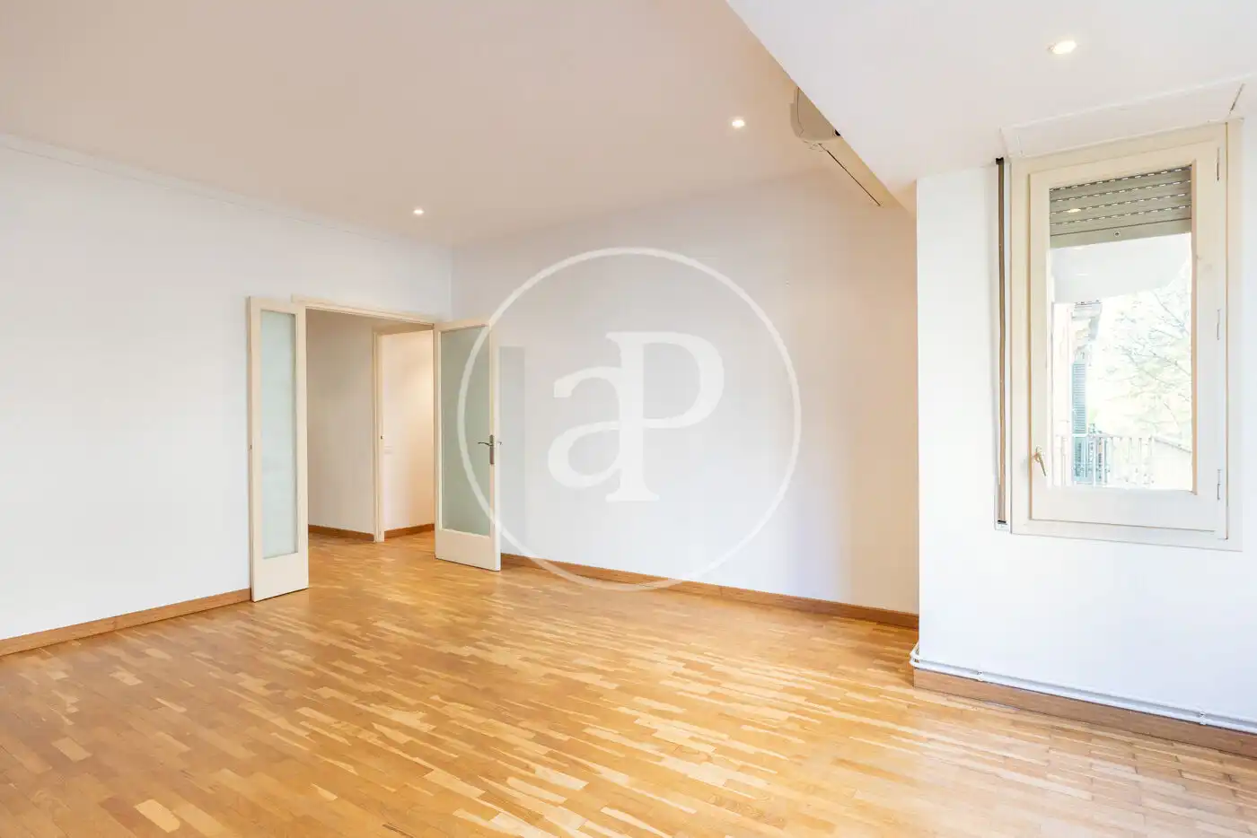 Sala de estar de Piso en venta en Barcelona con Aire acondicionado, Calefacción y Terraza