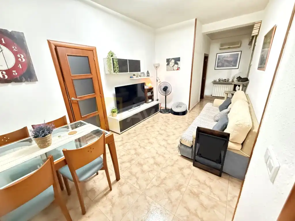 Sala d'estar de Apartament en venda en L'Hospitalet de Llobregat