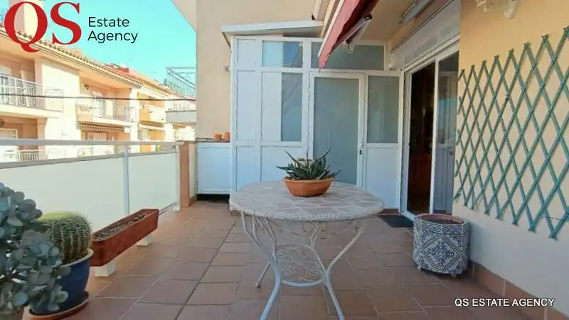 Terraza de Casa adosada en venta en Pineda de Mar con Aire acondicionado, Calefacción y Terraza