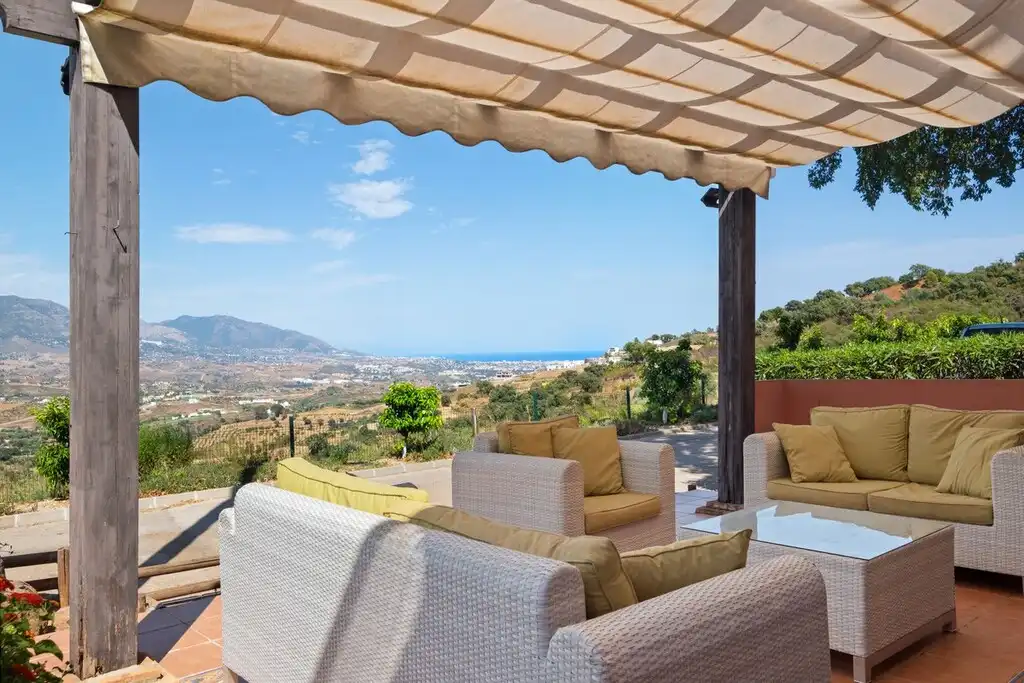 Terraza de Planta baja en venta en Ojén con Aire acondicionado, Jardín privado y Terraza