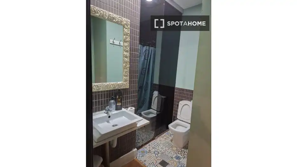 Piso con terraza en alquiler en Ciutat Vella, imagen 3
