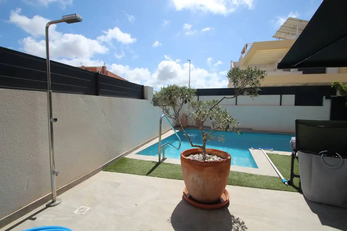 Villa avec piscine à vendre à Av. CircunvalaciÃ³n, imagen 10