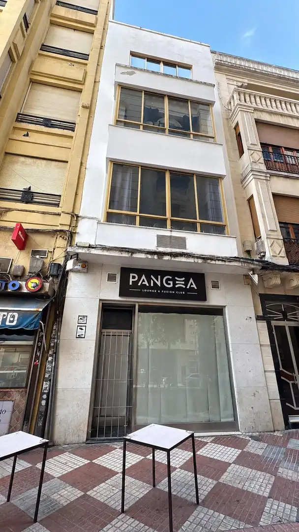 Local comercial de lloguer a Centro