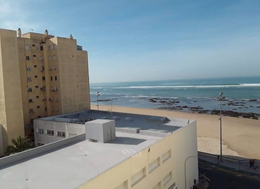 Dormitori de Pis en venda en  Cádiz Capital