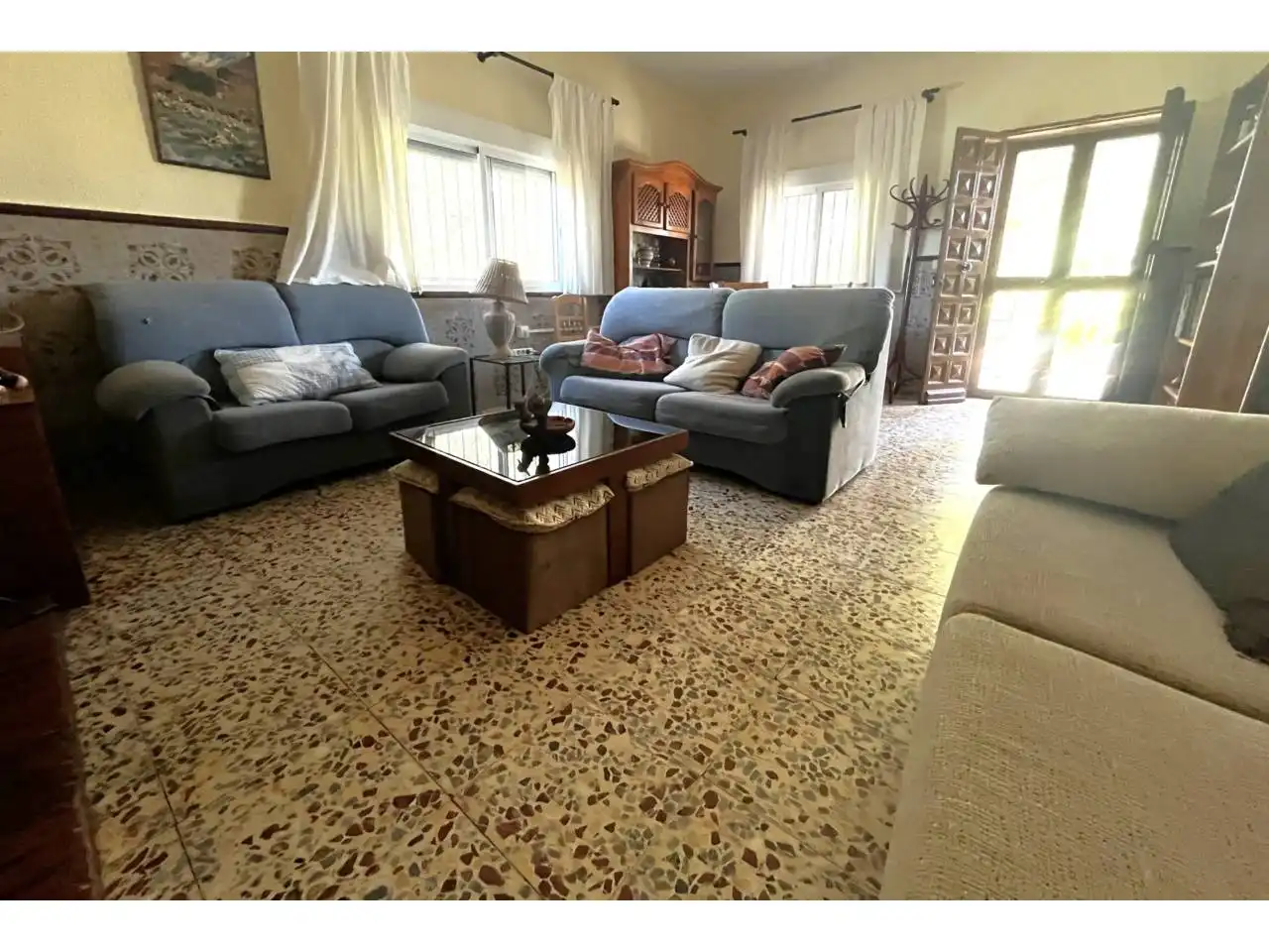 Sala de estar de Casa o chalet en venta en Valverde del Camino con Jardín privado, Terraza y Amueblado