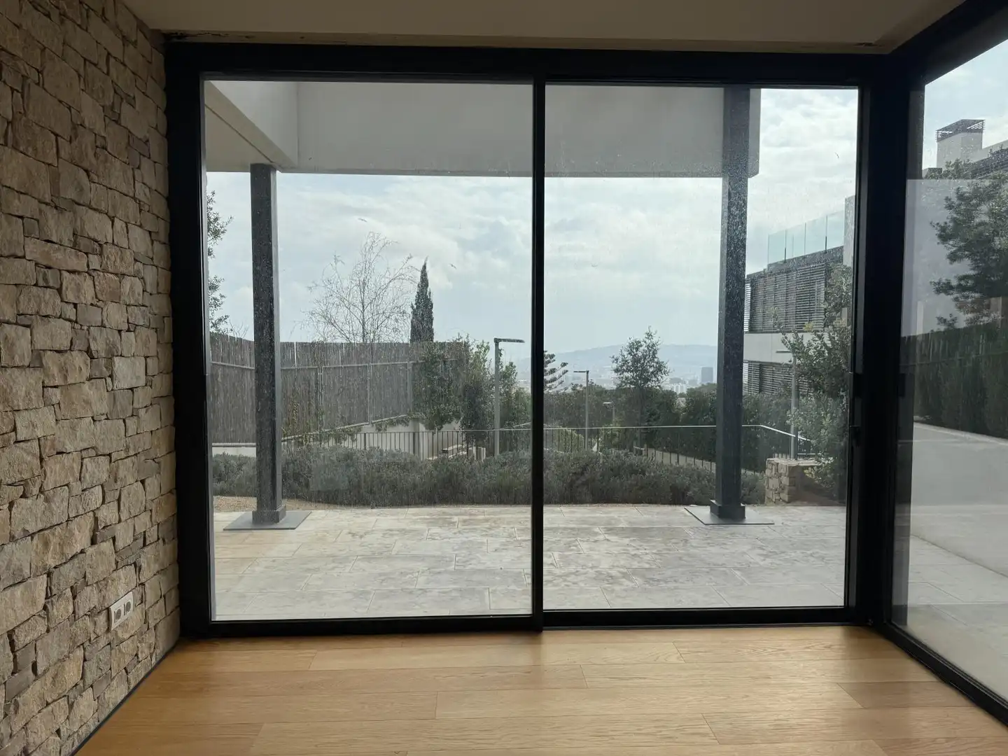 Jardín de Casa o chalet en venta en Barcelona con Aire acondicionado, Calefacción y Jardín privado