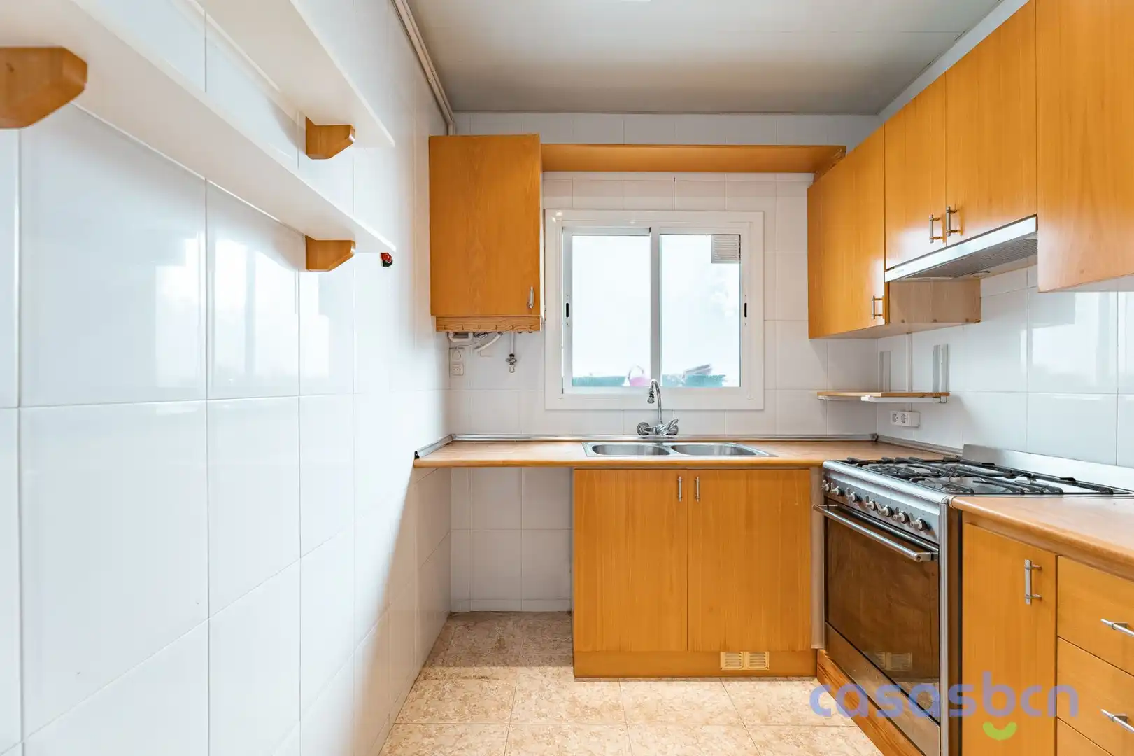 Cocina de Piso en venta en Gavà con Calefacción