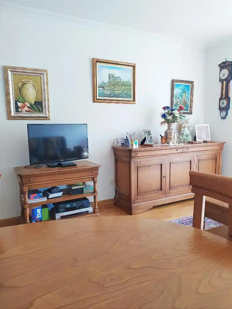 Sala d'estar de Pis en venda en Donostia - San Sebastián  amb Balcó