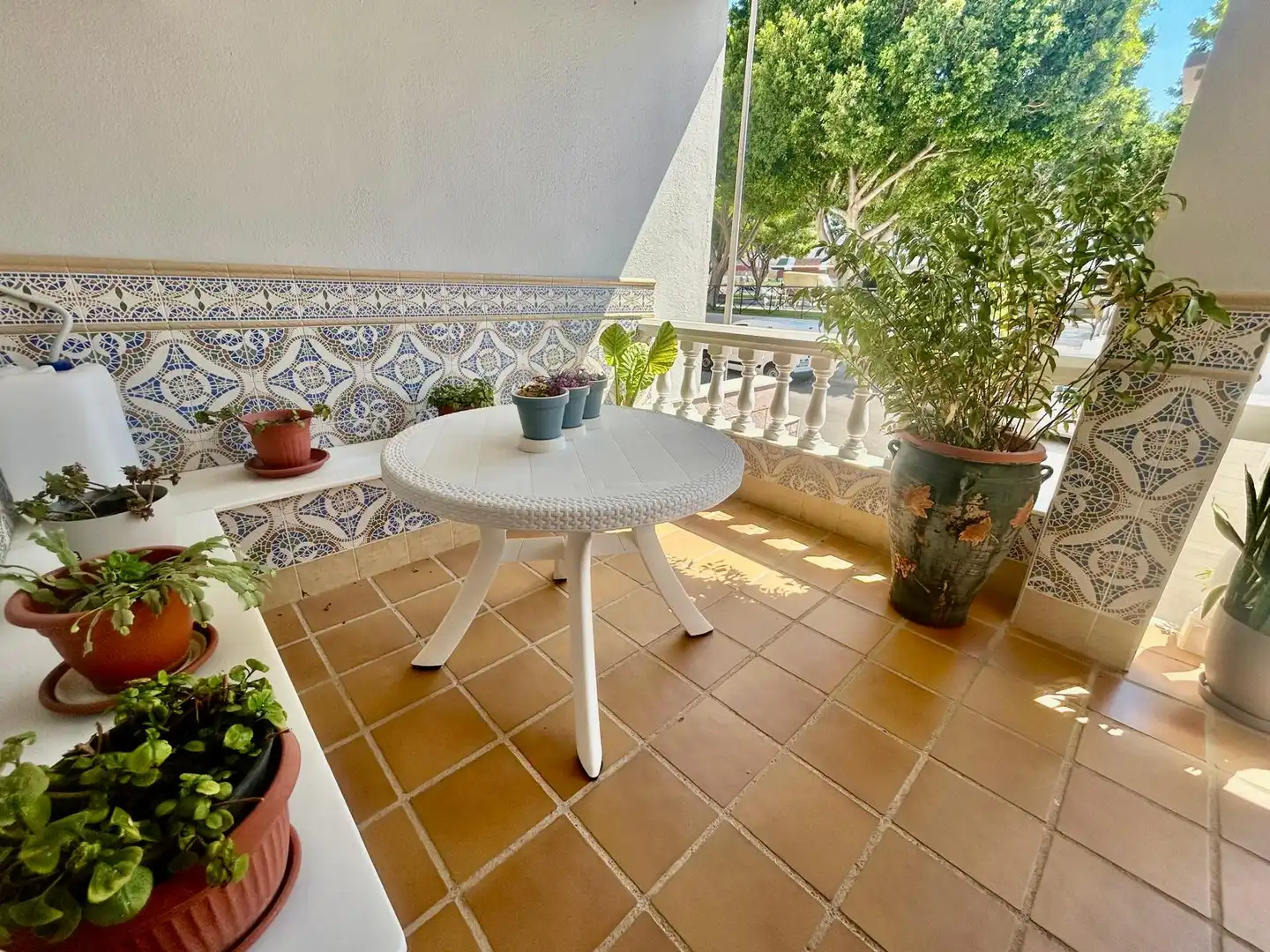 Terraza de Casa adosada en venta en Roquetas de Mar con Aire acondicionado, Calefacción y Jardín privado
