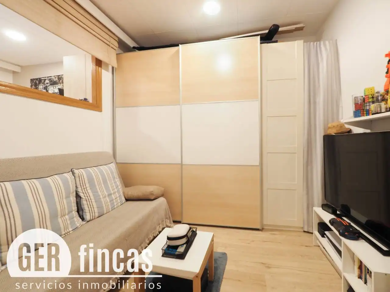 Flat with balcony for sale in Calle Travessera, imagen 29