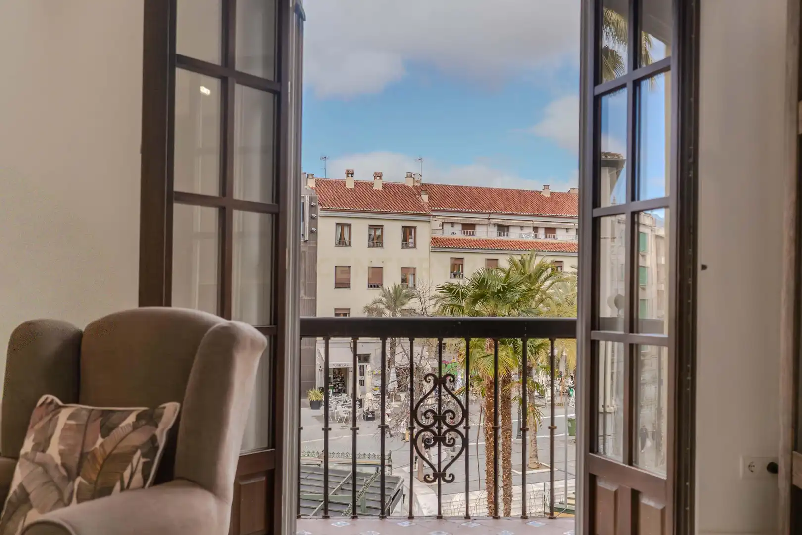 Bedroom of Apartments for sale in Granada  with Oven, Washing machine and Microwave