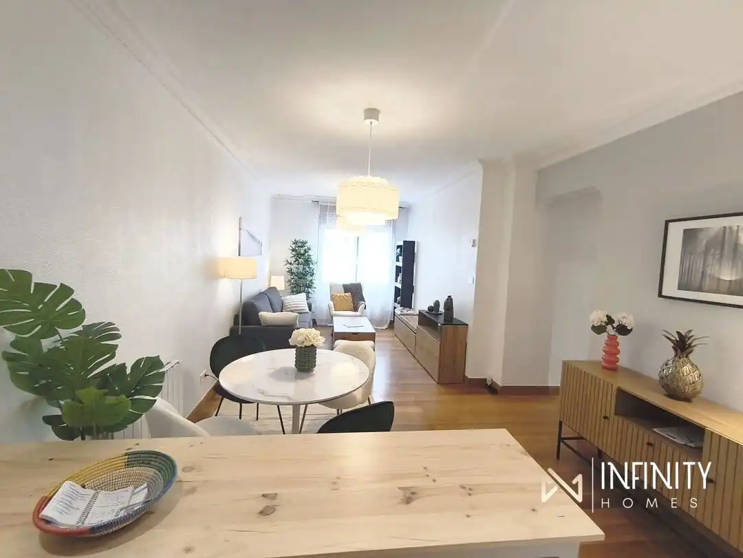 Sala de estar de Piso de alquiler en Bilbao  con Calefacción