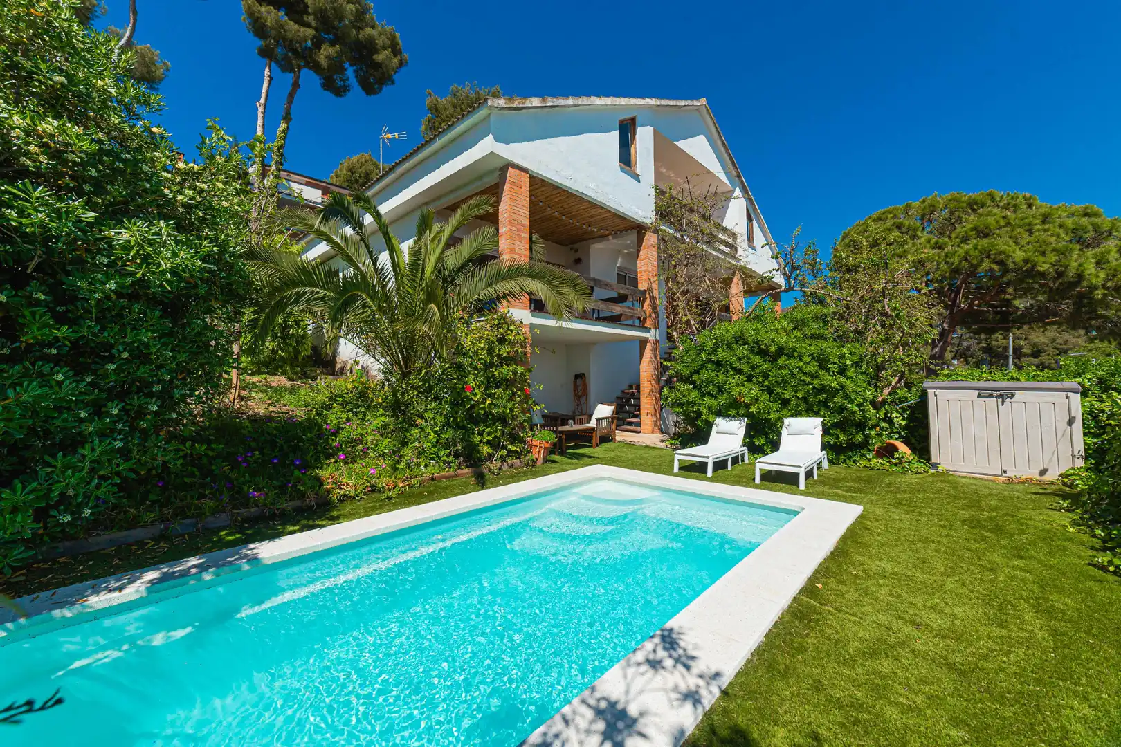 Garden of Houses for sale in Castelldefels  with Air Conditioner, Heating and Private garden