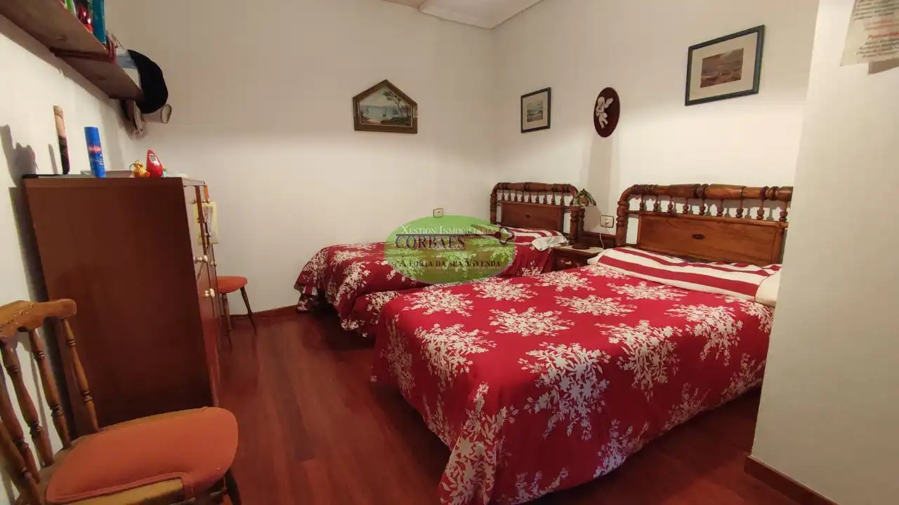Dormitori de Casa o xalet en venda en Paderne de Allariz amb Calefacció, Jardí privat i Parquet