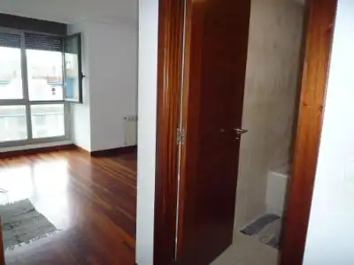 Wohnung zum Verkauf in Santander mit Heizung, Parkett und Abstellraum