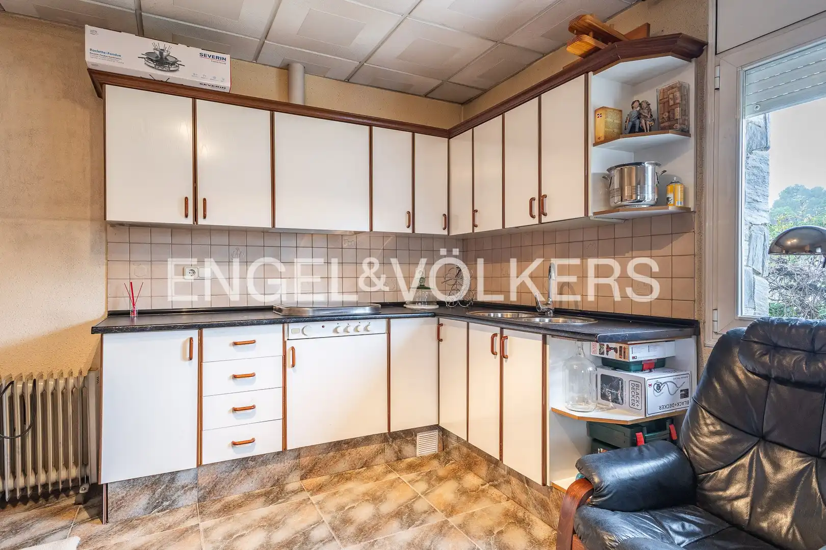 Cocina de Casa o chalet en venta en Castellar del Vallès con Aire acondicionado, Calefacción y Jardín privado