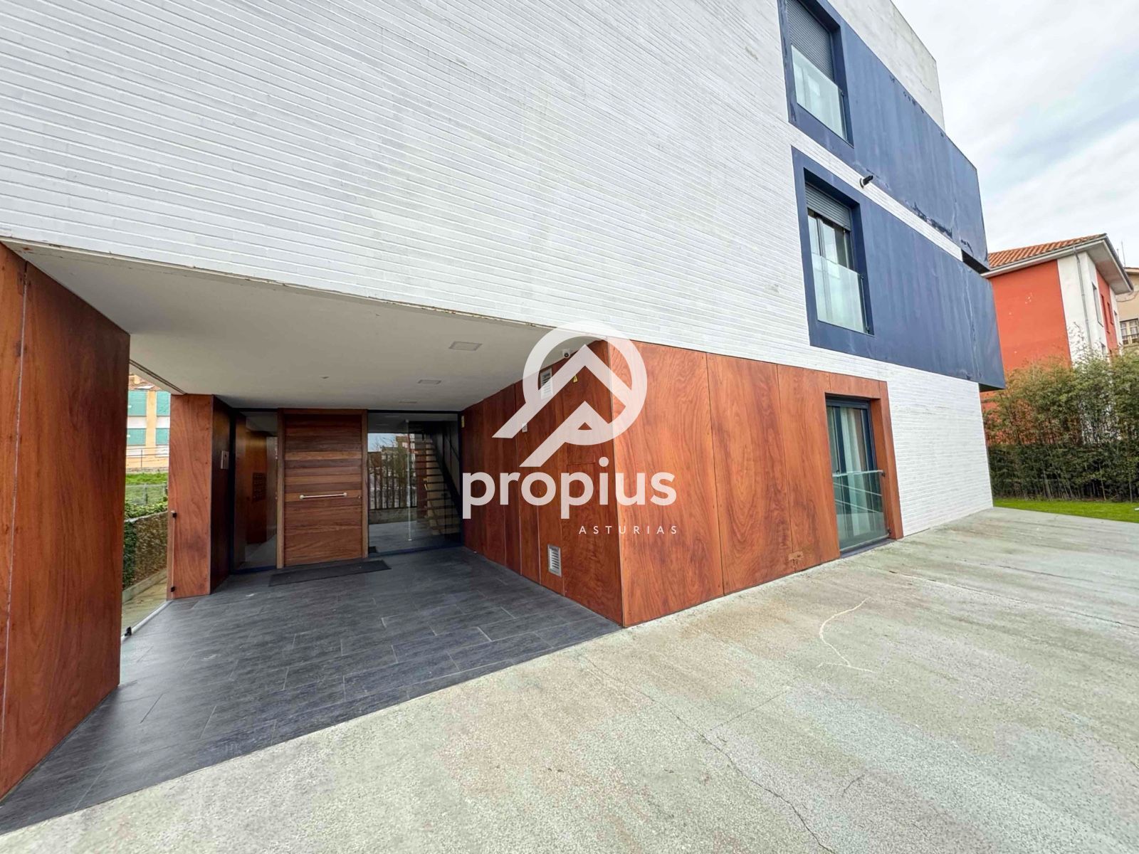 Exterior view of Flat for sale in Llanes  with Heating, Terrace and Storage room