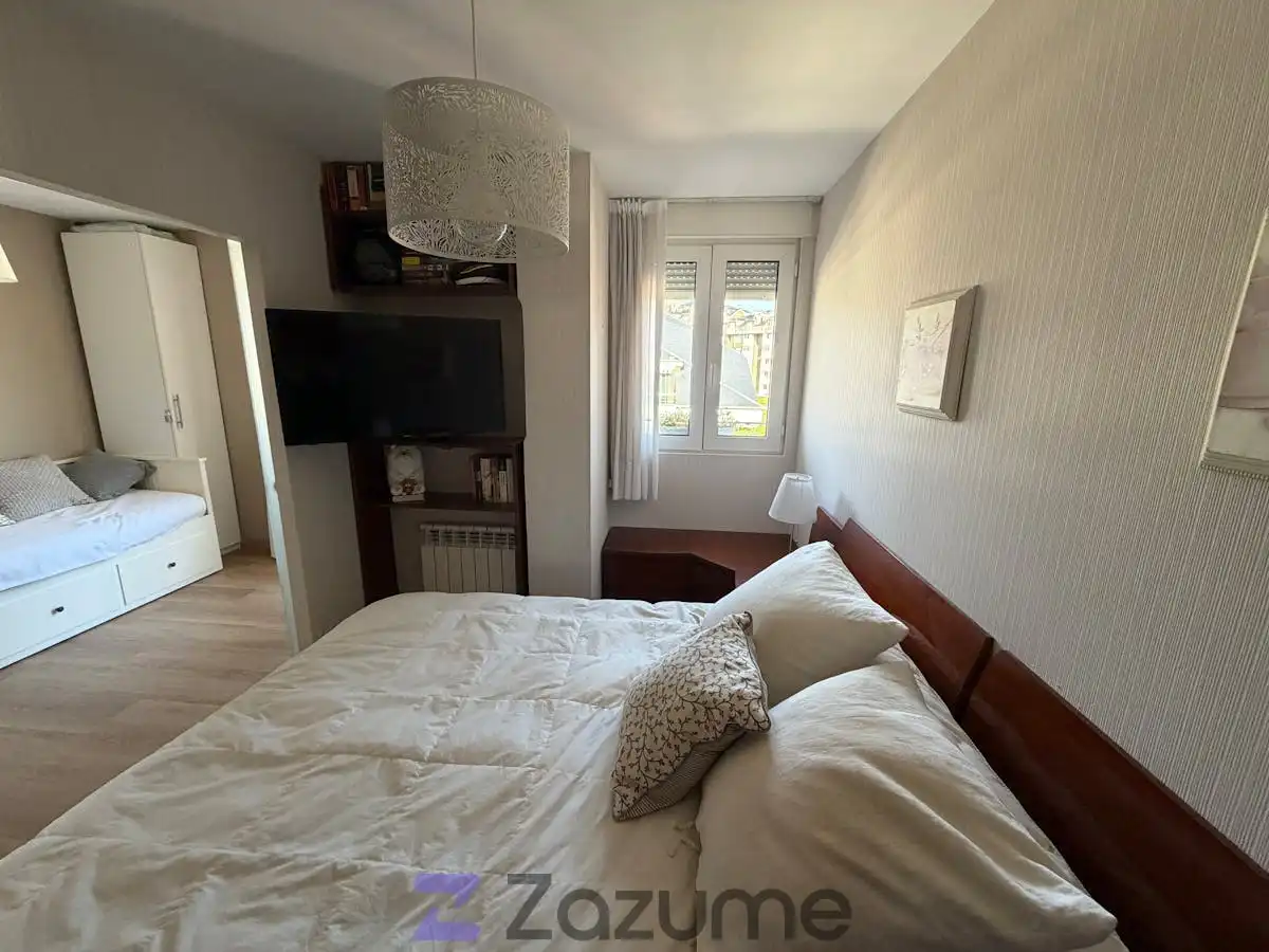 Habitación de Piso de alquiler en Castro-Urdiales con Calefacción, Parquet y Amueblado